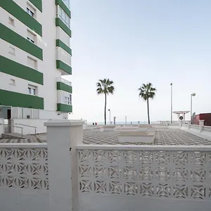 apartamento-atlantico-4-cadiz.hotelsincadiz.net/